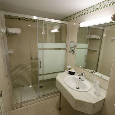 维斯塔公园酒店 3* 坎皮卡福特