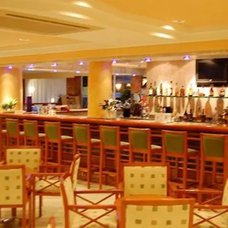 维斯塔公园酒店 坎皮卡福特