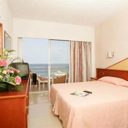 维斯塔公园酒店 坎皮卡福特